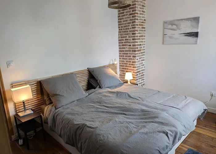 2 Pieces Neuf Centre Ville, Magny Compiegne